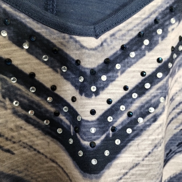 Catherines Blue Tan Striped Embellished Tee Plus Size 1X - Picture 3 of 7